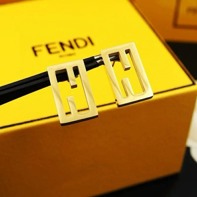 fendi boucles doreilles pour femme s_123b7013